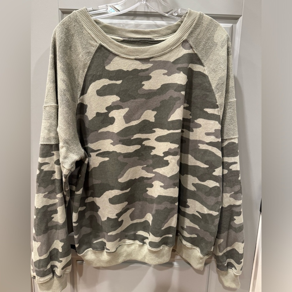 SO Lounge Life Crew Camo Sweatshirt - Oversized Size XL